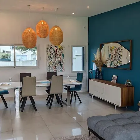 Nid Cosy A Villa